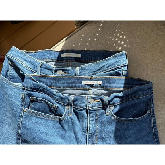 Levi's Women's 314 Shaping Straight Jeans 31 Size ** Bundle Of Two** - Picture 6 of 6